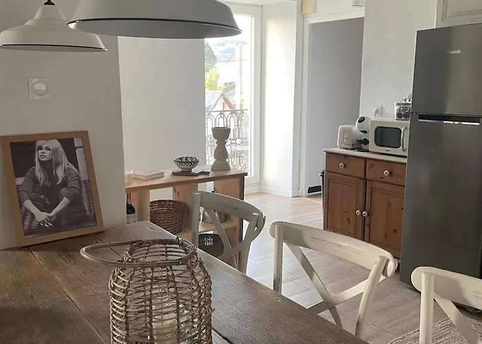 Large Charming House Surrounded By Nature 別荘 Brassac