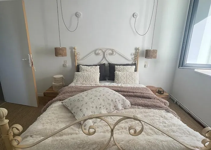 Large Charming House Surrounded By Nature *