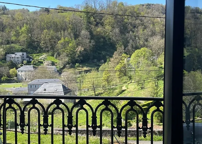 Large Charming House Surrounded By Nature